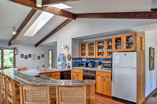 Waterfront Hayden House With Private Deck And Dock!