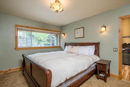 Krystal Villa