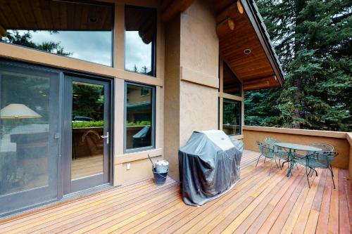 Skiway Chalet