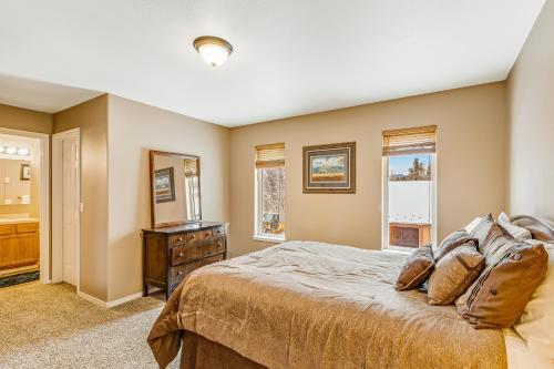 Aspen Village Condo #32