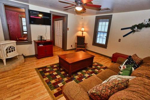 Lakeside Jewel By Casago Mccall - Donerightmanagement