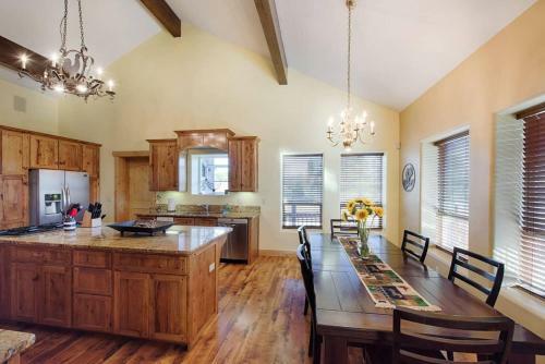 Broken Ridge Ranch By Casago Mccall - Donerightmanagement
