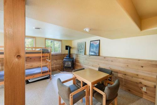 Sharlie's Nest By Casago Mccall - Donerightmanagement