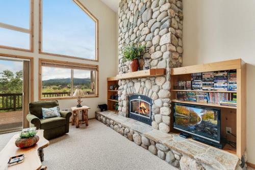 Cedar Lane Getaway