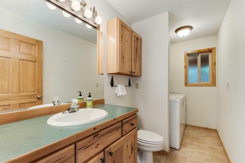 Cedar Lane Getaway