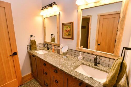 White Bark Lodge By Casago Mccall - Donerightmanagement