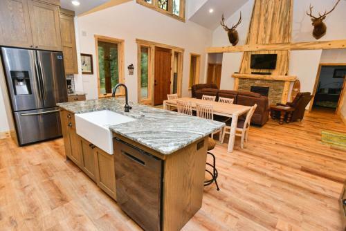 White Bark Lodge By Casago Mccall - Donerightmanagement