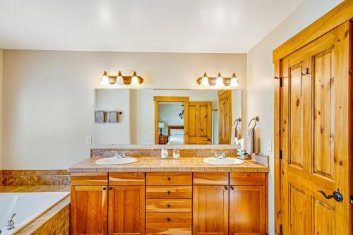Mountain Golf Retreat