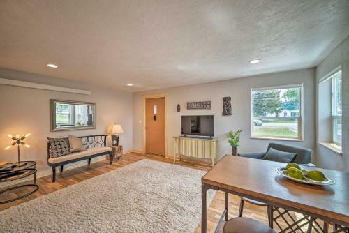 Modernized St Anthony Cottage 8 Mi To Sand Dunes