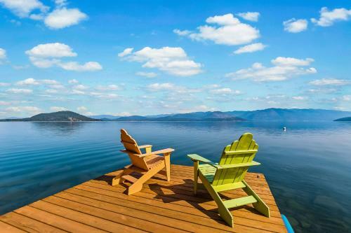 Waterfront Cabin On Bottle Bay Road