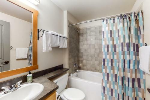 White Pine Luxury Resort Condo
