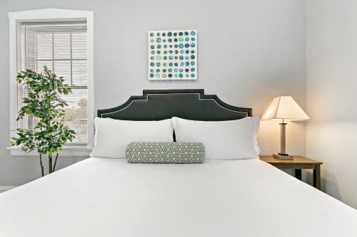 Apartamento Bright Spacious Apt, Comfy King Bed, 5 Location