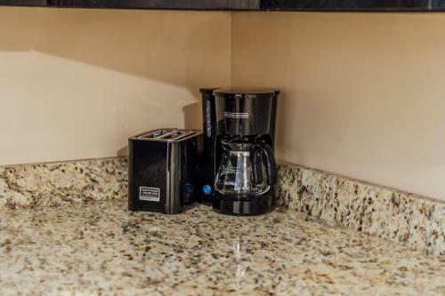Apartamento Lowest Rates! Spacious Duplex With Free Parking!