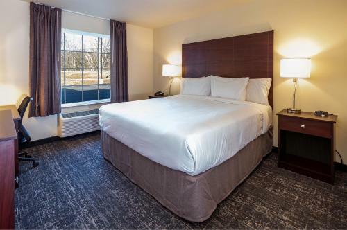 Hotel Cobblestone Inn & Suites - Brookville