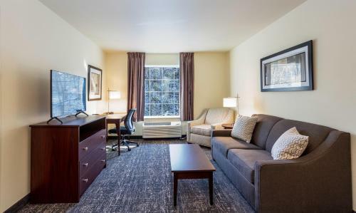 Hotel Cobblestone Inn & Suites - Brookville