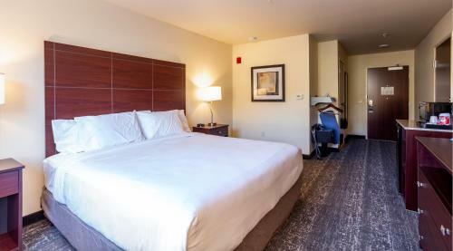 Hotel Cobblestone Inn & Suites - Brookville