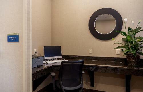 Hotel Cobblestone Inn & Suites - Brookville