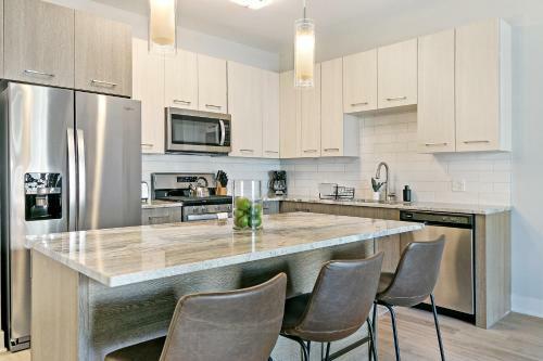 Apartamento 2br Modern Living In Tranquil Scene