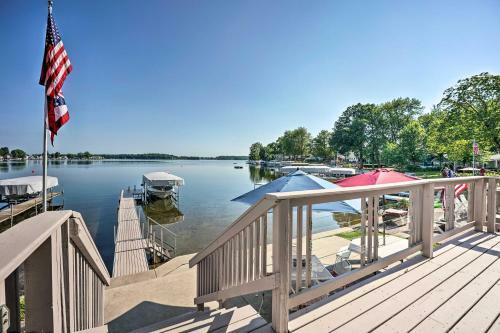 Lake George Cottage With Dock, Fire Pit And Kayaks