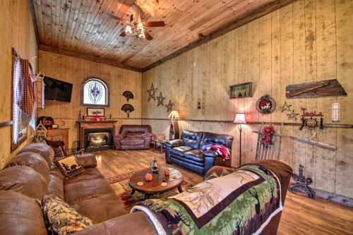 The Bovard Lodge Rustic Cabin Near Ohio River