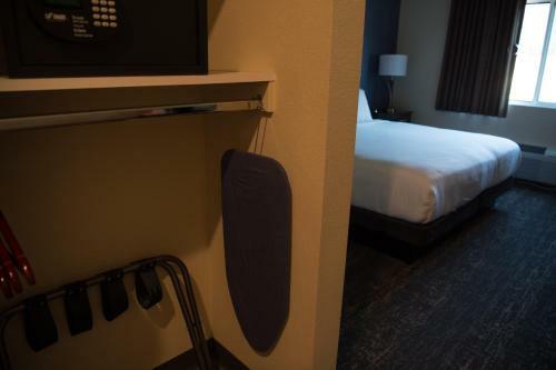 Hotel Cobblestone Inn & Suites - Forest City