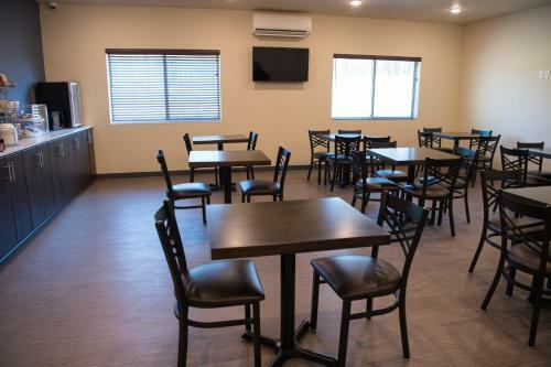 Hotel Cobblestone Inn & Suites - Forest City