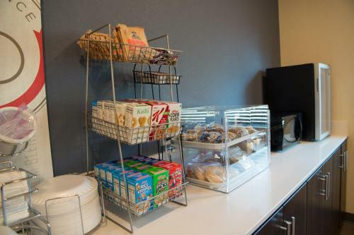 Hotel Cobblestone Inn & Suites - Forest City