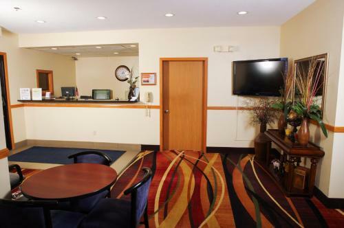 Motel Dutch Inn And Suites