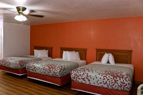 Motel Heritage Inn & Suites