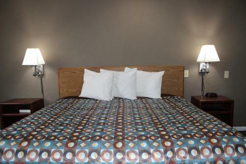 Hotel Desotoinn & Suites