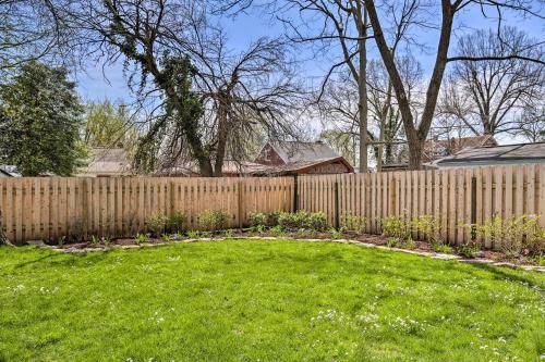 Lexington Getaway With Backyard Deck Less Than 2 Mi To Uk!
