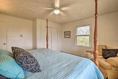 Charming Guesthouse Getaway On 10-acre Farm!