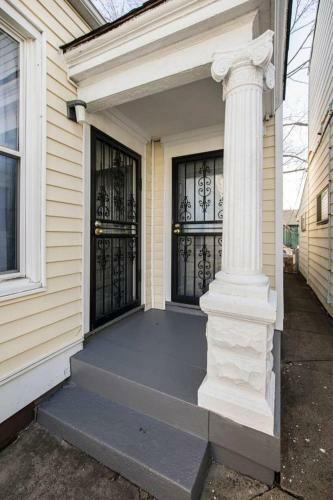 Historic 3br Home With Backyard In Shelby Park