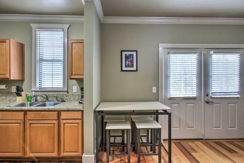Apartamento Studio W/ Balcony, 0.5 Mi To Tiger Stadium!