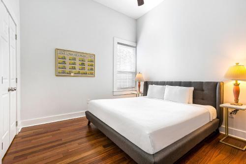 Cozy And Charming House With Luxury Amenities