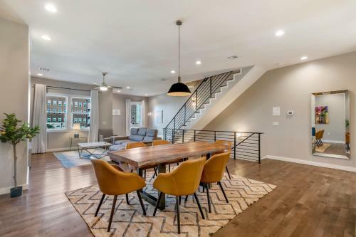 New Construction Luxury Villas