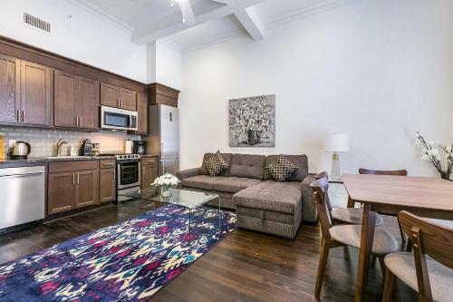 Apartamentos Hosteeva Canal Luxury Condos