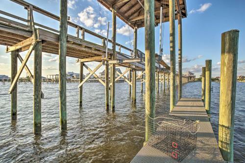 Waterfront Home With Dock - 31 Mi To Downtown Nola!