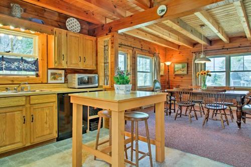 Spacious Freeport Home With 2 Decks And Water View!