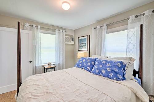 Charming East Boothbay Cottage With Large Yard!
