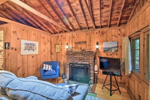 Sprucewold Boothbay Harbor Cottage With Deck