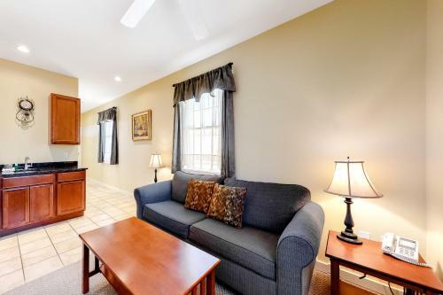 Hotel The Colonels Suites