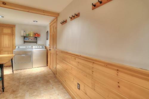 28 Bunker Ave By Morton & Furbish