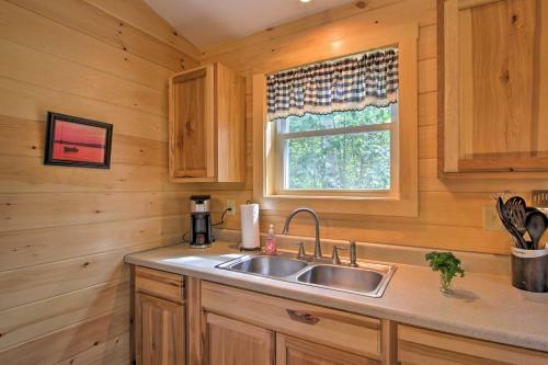 Family Cabin With Beach Access On Panther Pond