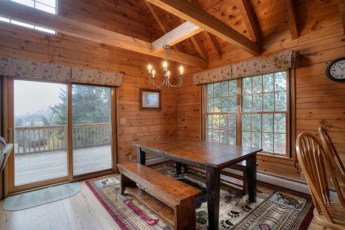 33 Loop Road By Morton & Furbish