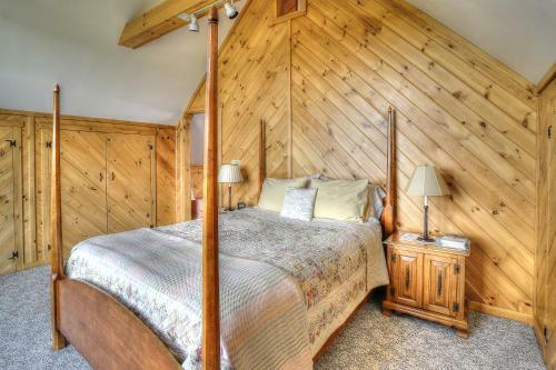 Blue Spruce By Morton & Furbish