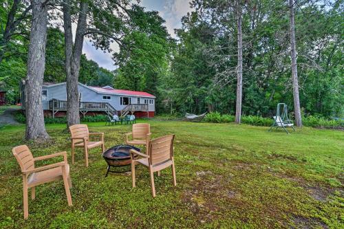 Life On The Lake With Private Dock And Fire Pit!
