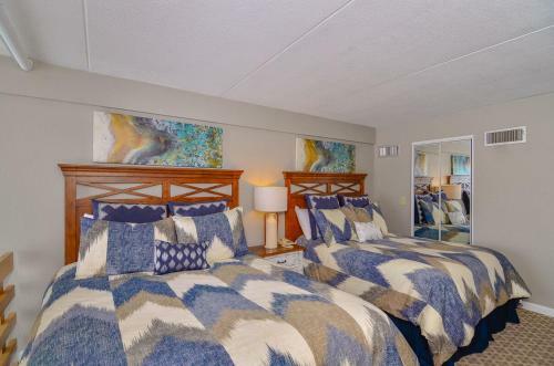 301d - Lakefront 2 Bedroom Condo With 2 Baths, Free Wifi!