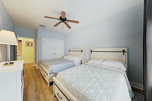 Apartamento Upscale Condo With Balcony - 2 Blocks To Beach! Condo