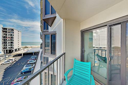 Apartamento Ocean & Bay-view Condo With Pool, Easy Beach Access! Condo